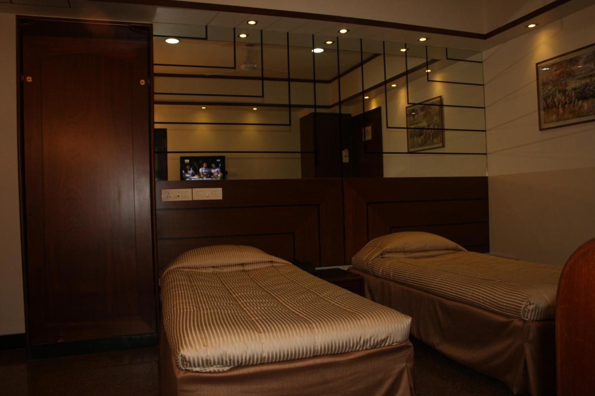 Hotel Karl Residency Bombay Exterior foto